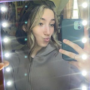 Meet your Posher, Ann